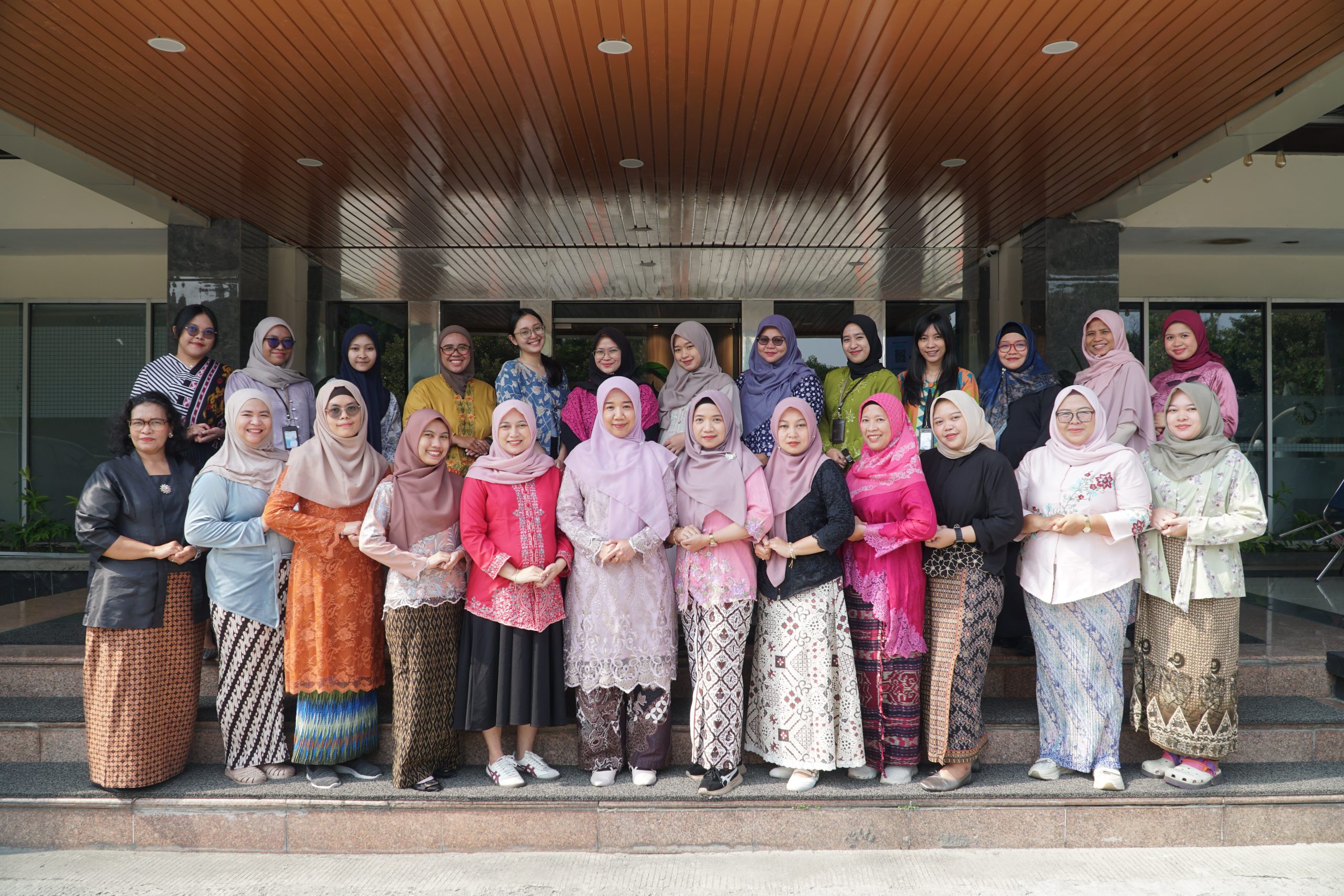 Perempuan Berdaya, Indonesia Maju: Semangat Kartini di Lingkungan PT Sang Hyang Seri